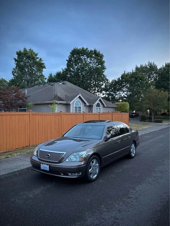 2006 Lexus LS 3rd Gen - Image 18 of 19