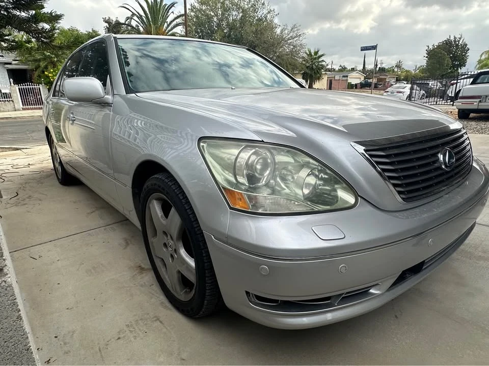 2006 Lexus LS 3rd Gen - Image 2 of 4