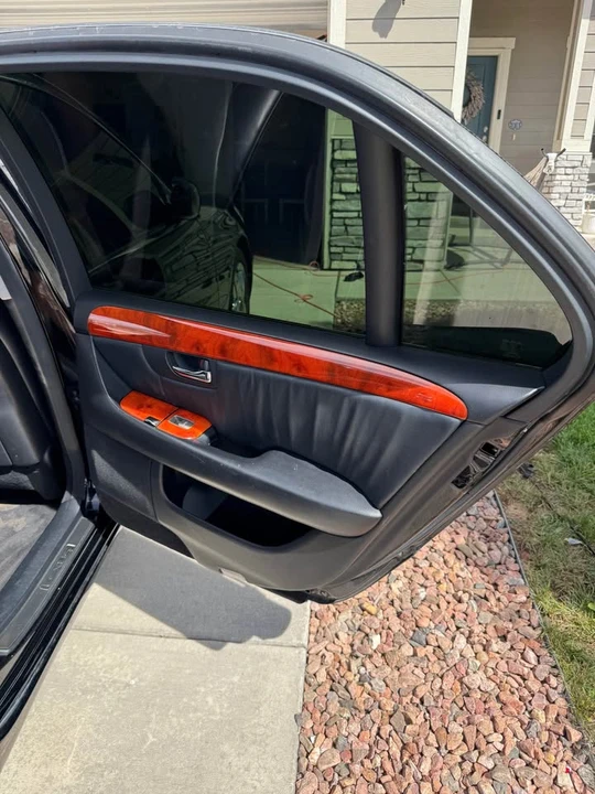 2006 Lexus LS 3rd Gen - Image 12 of 20