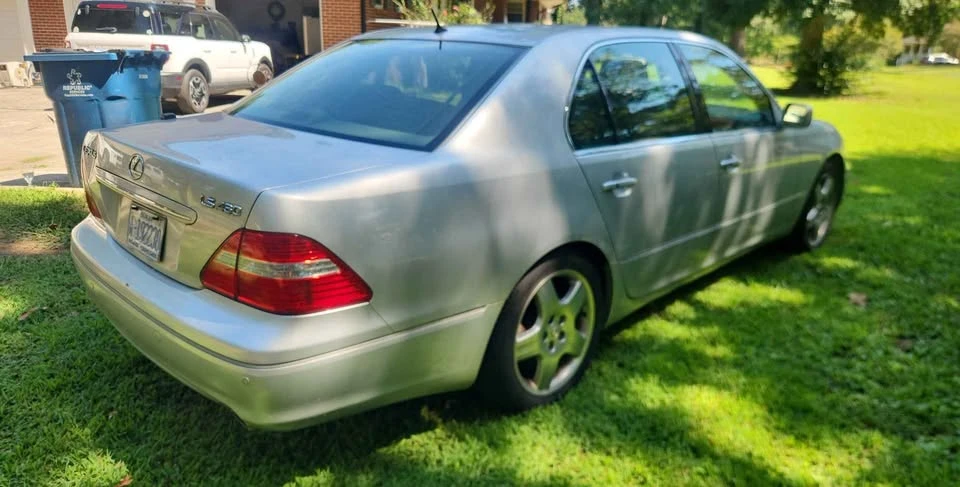 2006 Lexus LS 3rd Gen - Image 4 of 8