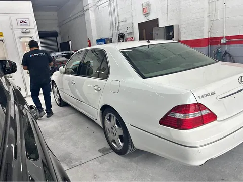 2006 Lexus LS 430 Sedan 4D