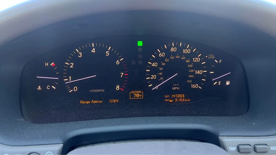 2006 Lexus LS 3rd Gen - Image 17 of 20