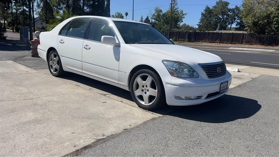 2006 Lexus LS 3rd Gen - Image 3 of 20