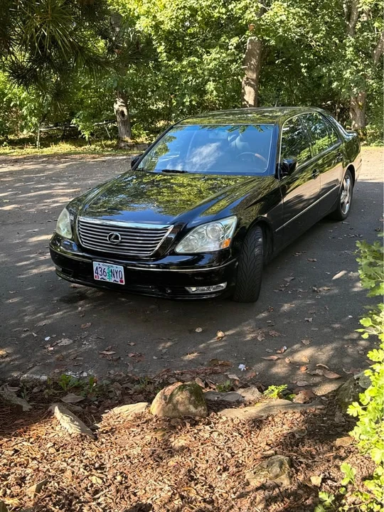 2006 Lexus LS 3rd Gen - Image 3 of 8