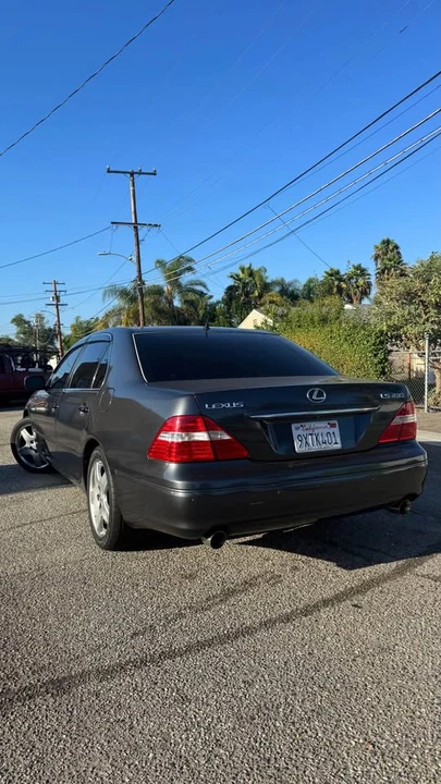 2006 Lexus LS 3rd Gen - Image 3 of 18