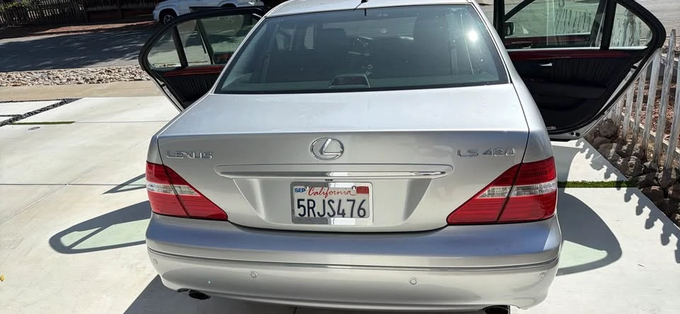2006 Lexus LS 3rd Gen - Image 8 of 18