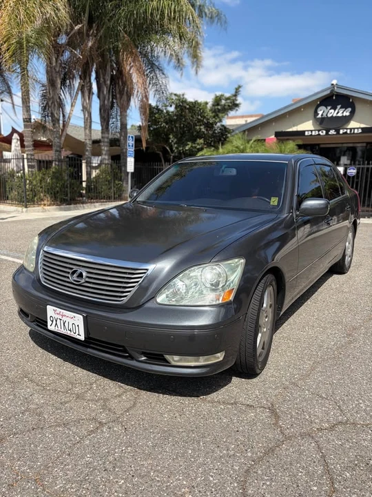 2006 Lexus LS 3rd Gen - Image 2 of 11