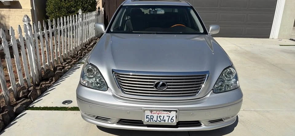 2006 Lexus LS 3rd Gen - Image 11 of 18