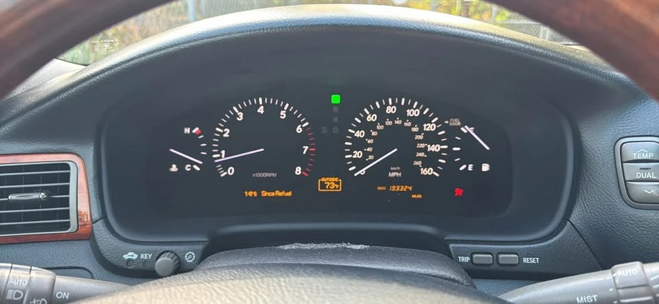 2006 Lexus LS 3rd Gen - Image 7 of 8