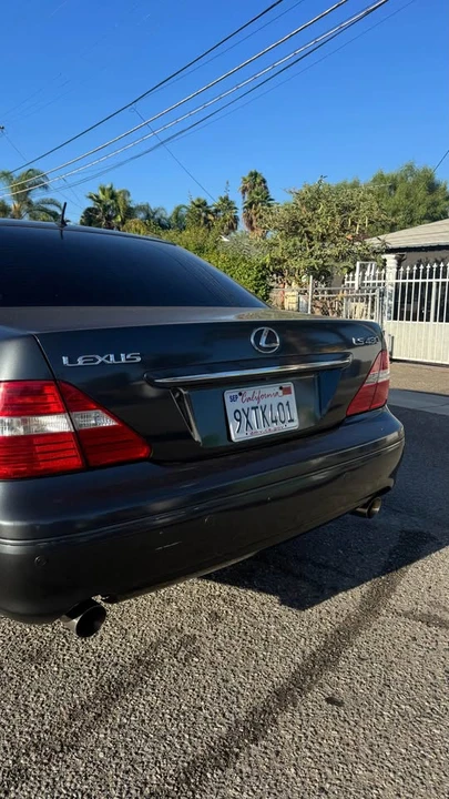 2006 Lexus LS 3rd Gen - Image 18 of 18