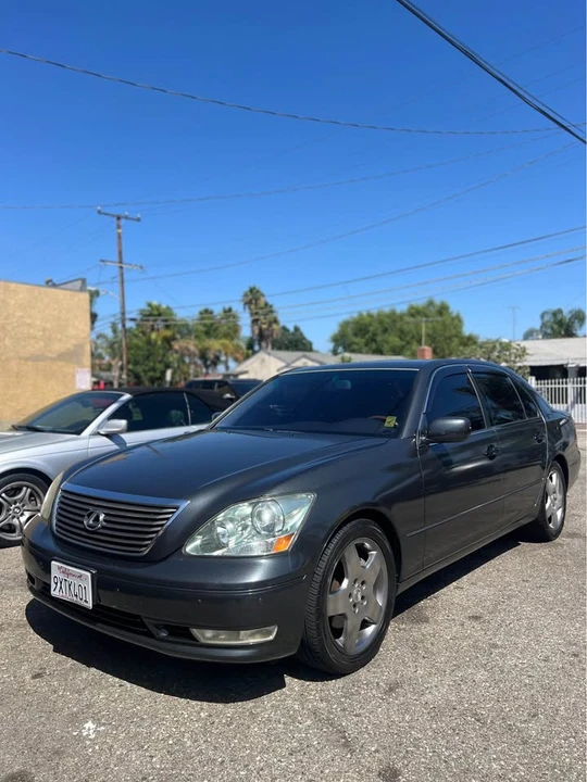 2006 Lexus LS 3rd Gen - Image 2 of 18