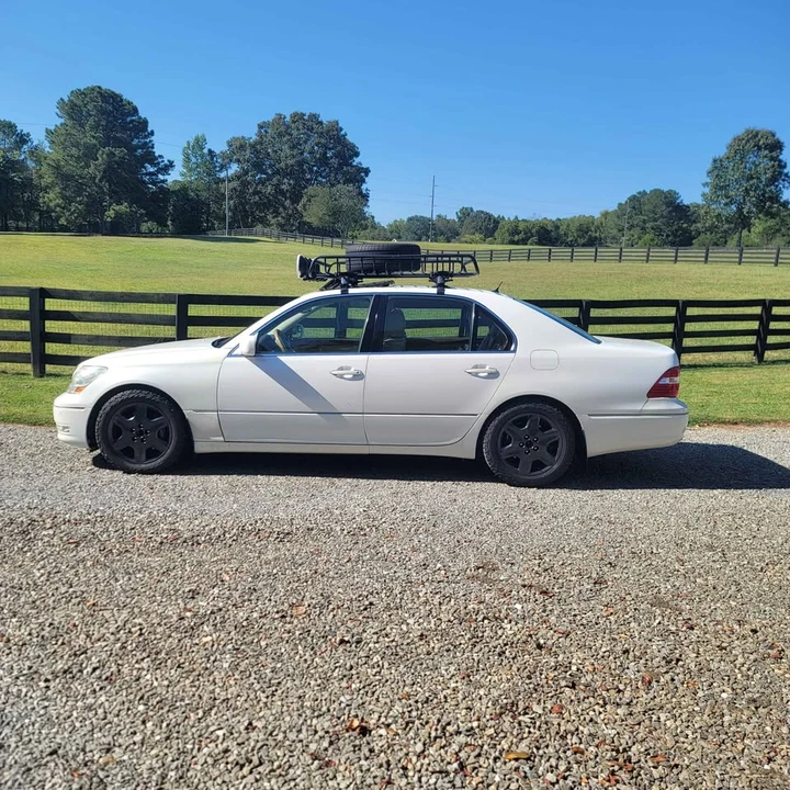 2006 Lexus LS 3rd Gen - Image 3 of 11