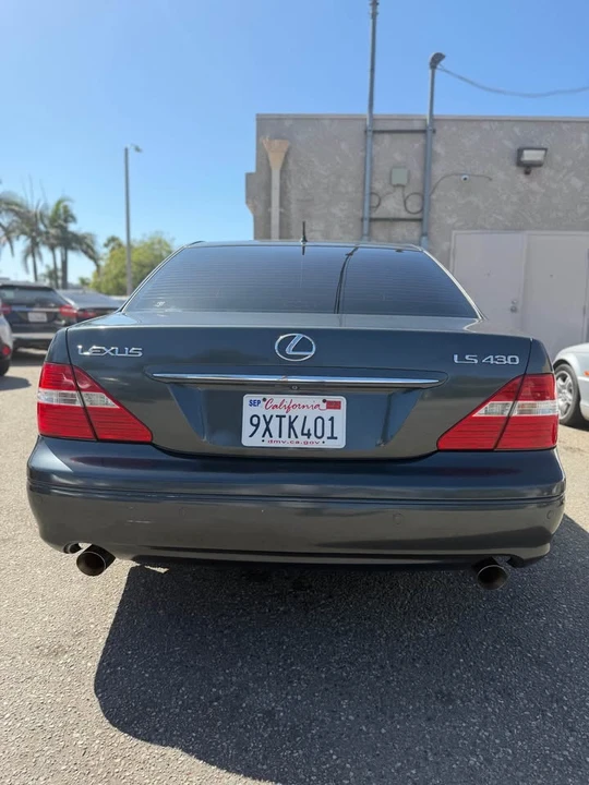 2006 Lexus LS 3rd Gen - Image 11 of 12