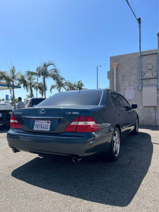 2006 Lexus LS 3rd Gen - Image 3 of 18