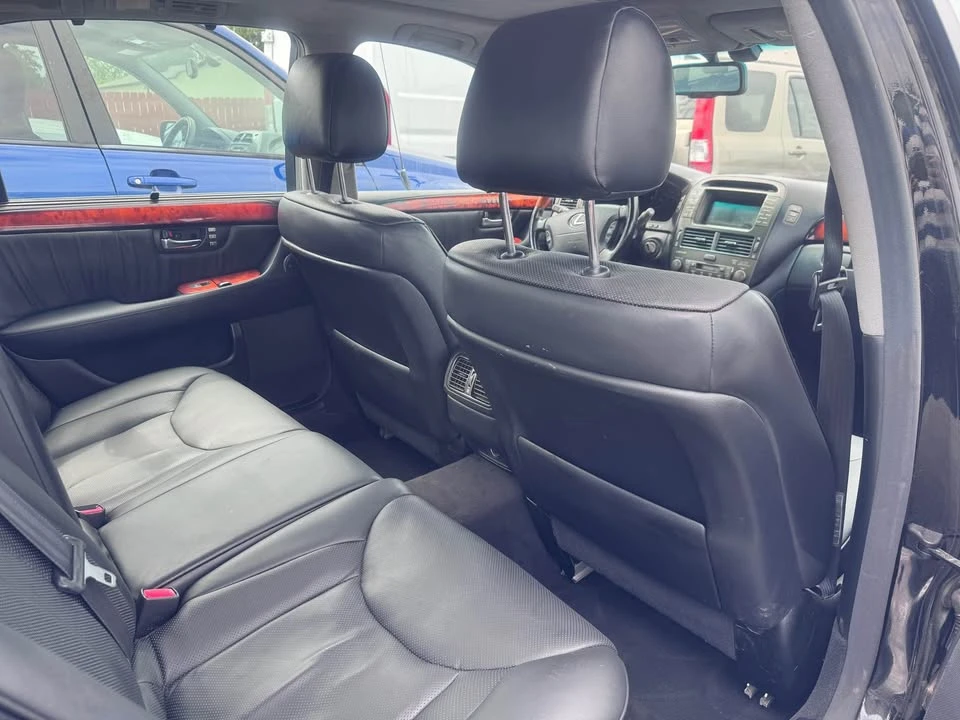 2006 Lexus LS 3rd Gen - Image 12 of 14