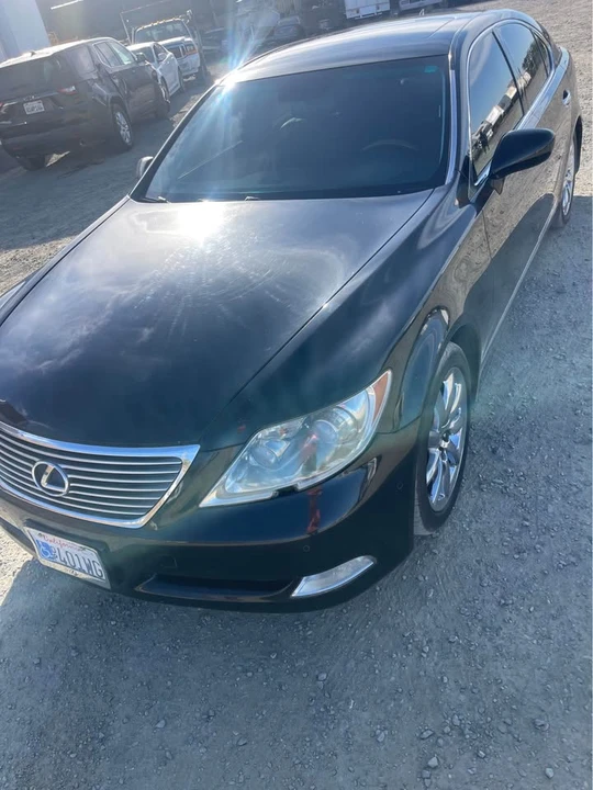 2006 Lexus LS 3rd Gen - Image 5 of 6
