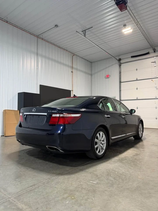 2006 Lexus LS 3rd Gen - Image 3 of 10