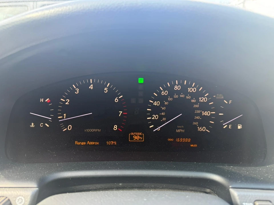 2006 Lexus LS 3rd Gen - Image 28 of 31