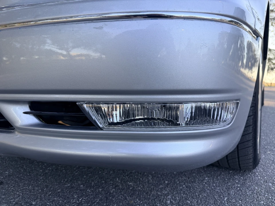 2006 Lexus LS 3rd Gen - Image 10 of 31