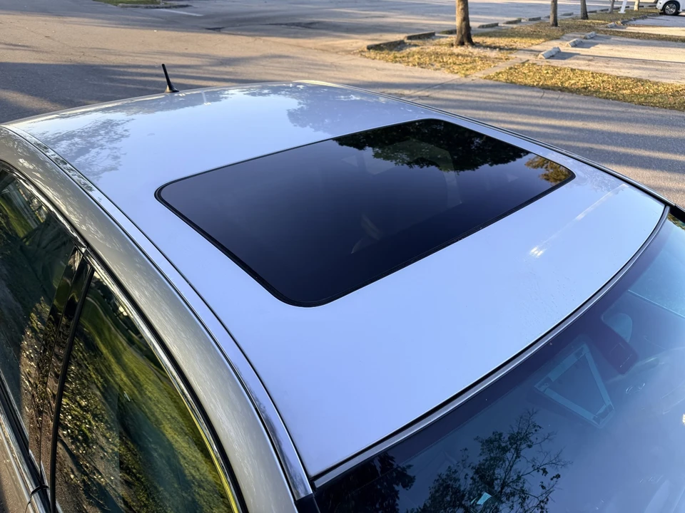 2006 Lexus LS 3rd Gen - Image 8 of 31
