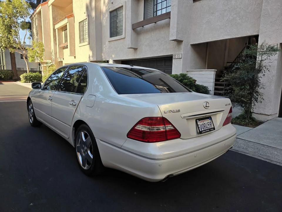 2006 Lexus LS 3rd Gen - Image 9 of 20