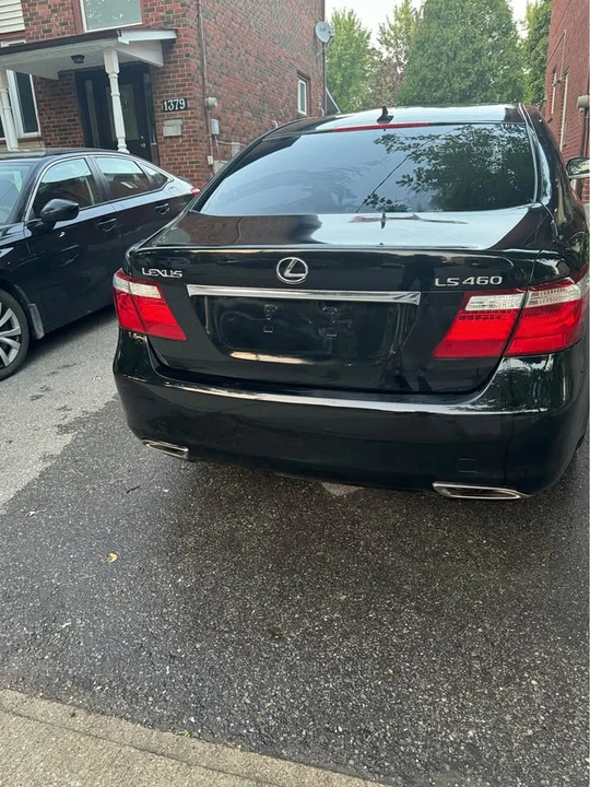 2006 Lexus LS 3rd Gen - Image 6 of 18