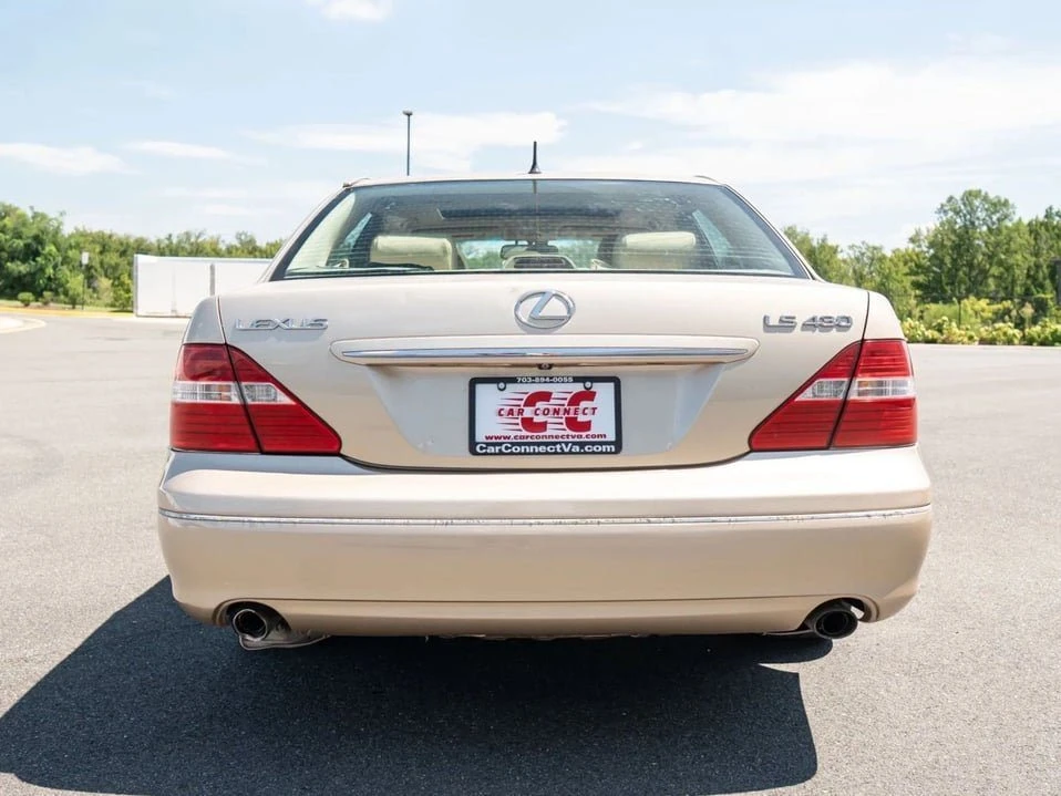 2006 Lexus LS 3rd Gen - Image 5 of 20