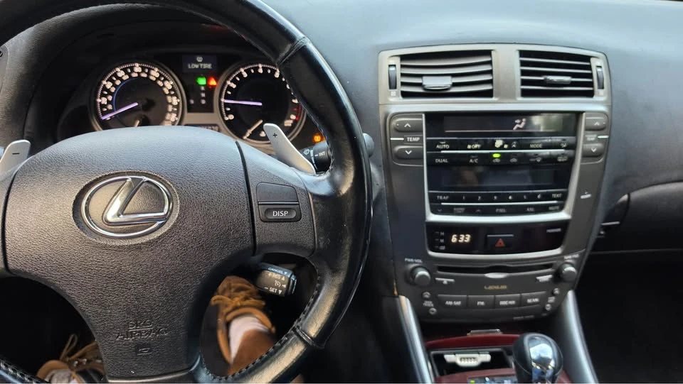 2006 Lexus LS 3rd Gen - Image 13 of 13