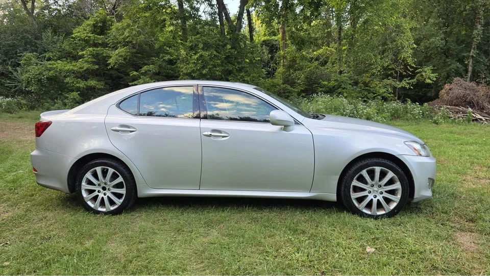 2006 Lexus LS 3rd Gen - Image 2 of 13