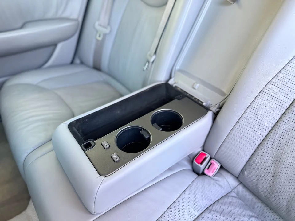 2006 Lexus LS 3rd Gen - Image 19 of 20