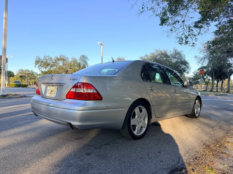2006 Lexus LS 3rd Gen - Image 4 of 20