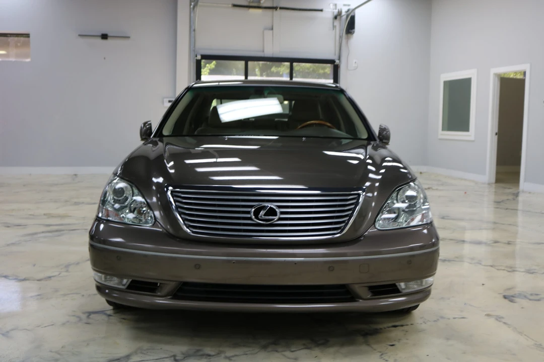 2006 Lexus LS 3rd Gen - Image 13 of 31