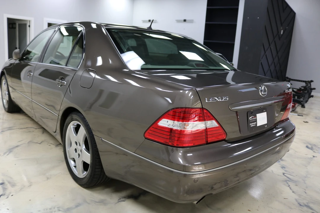 2006 Lexus LS 3rd Gen - Image 4 of 31