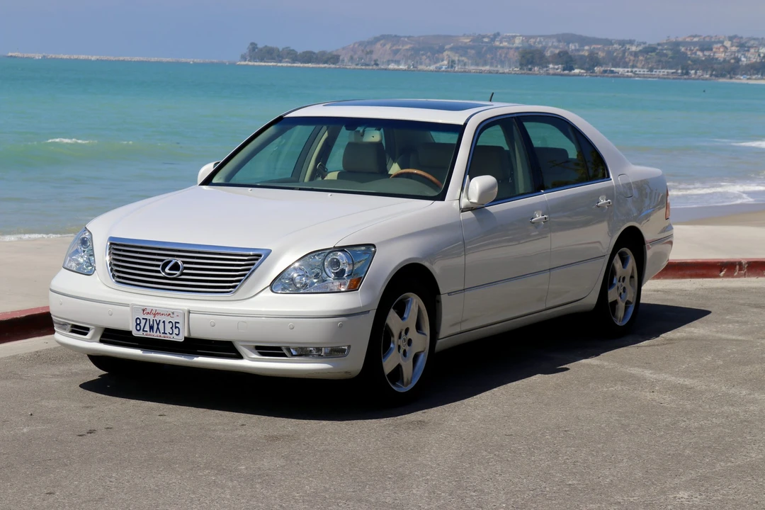 2006 Lexus LS 3rd Gen - Image 3 of 31
