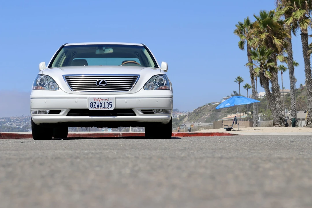 2006 Lexus LS 3rd Gen - Image 5 of 31