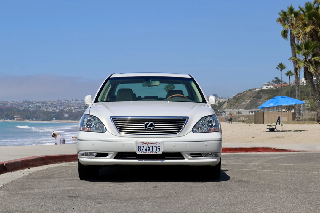 2006 Lexus LS 3rd Gen - Image 4 of 31