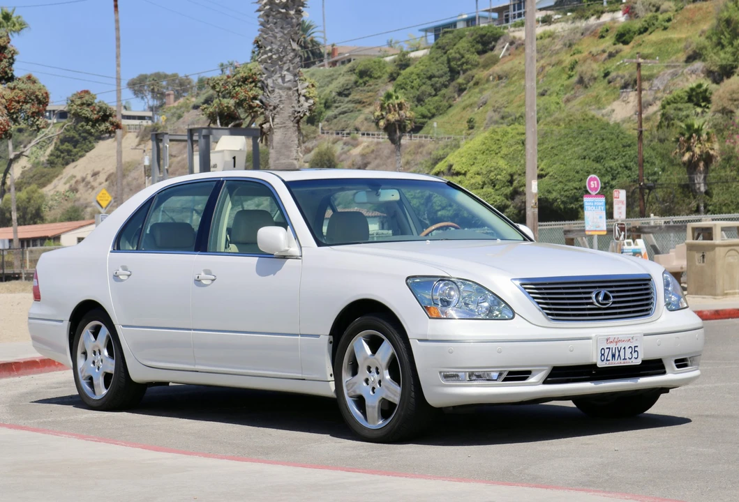 2006 Lexus LS 3rd Gen - Image 6 of 31