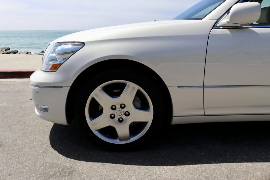 2006 Lexus LS 3rd Gen - Image 31 of 31