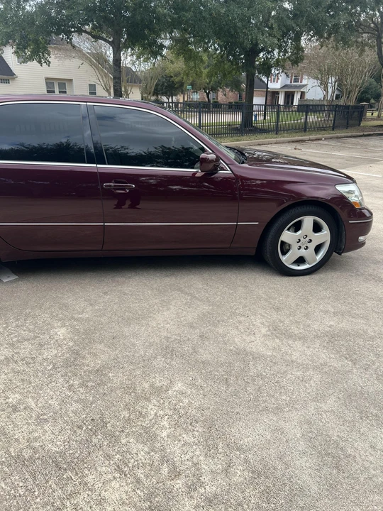 2006 Lexus LS 3rd Gen - Image 17 of 31