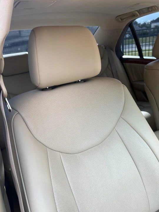 2006 Lexus LS 3rd Gen - Image 31 of 31