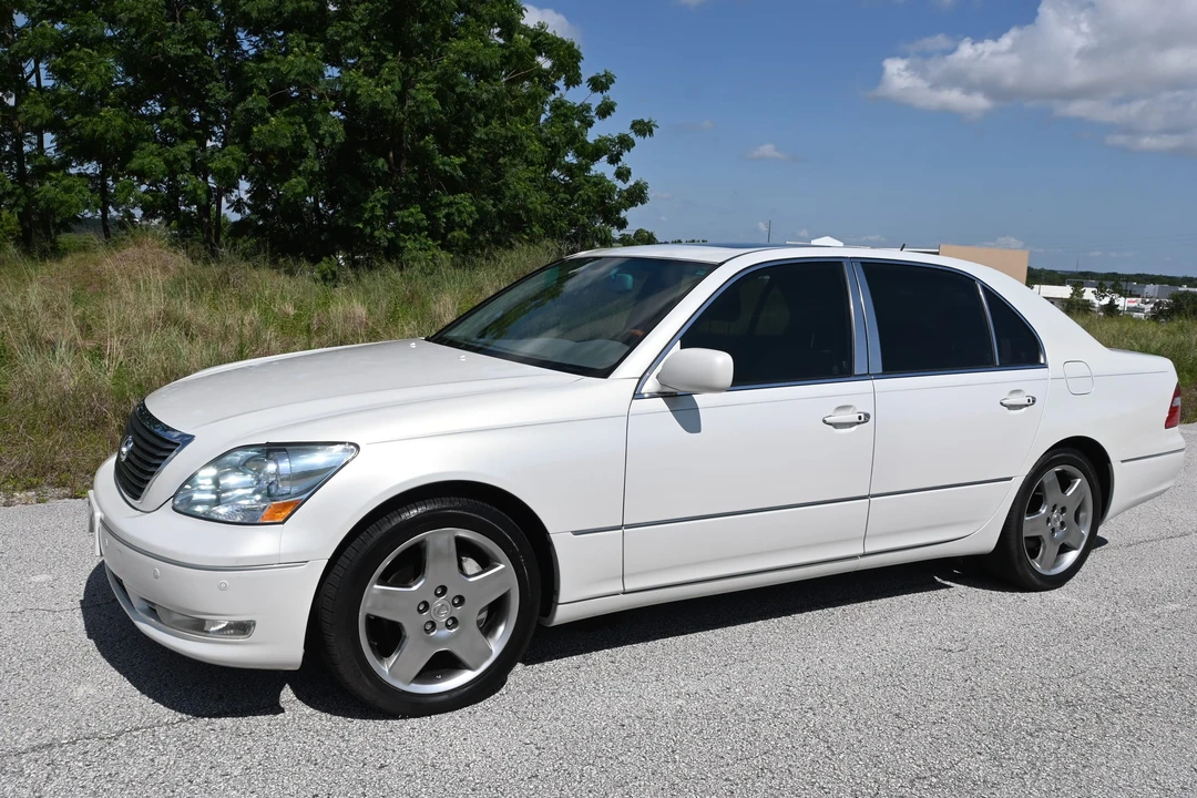 2006 Lexus LS 3rd Gen - Image 12 of 31