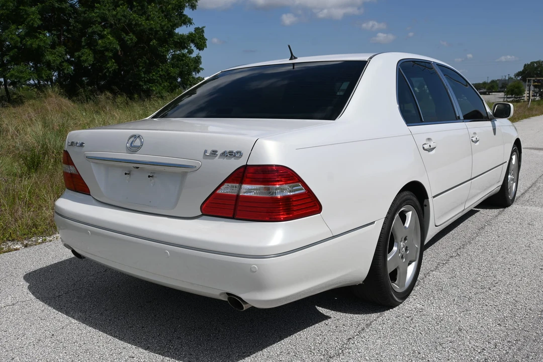 2006 Lexus LS 3rd Gen - Image 22 of 31