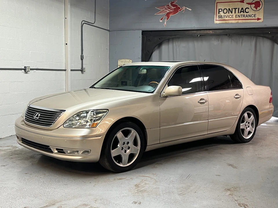 2006 Lexus LS 3rd Gen - Image 3 of 31