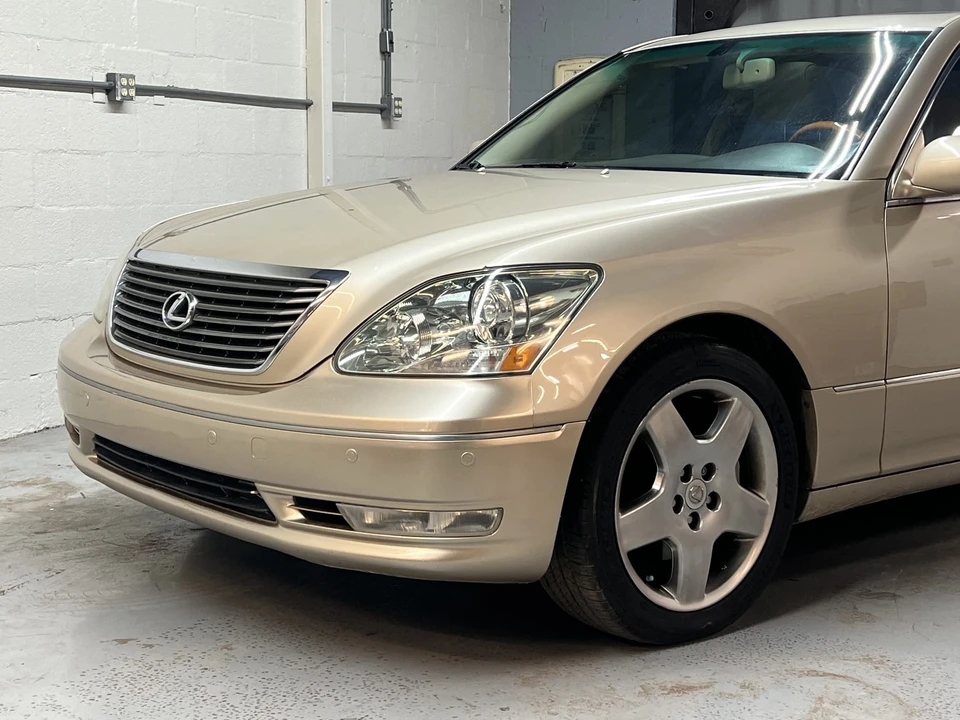 2006 Lexus LS 3rd Gen - Image 15 of 31