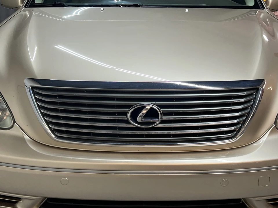 2006 Lexus LS 3rd Gen - Image 17 of 31