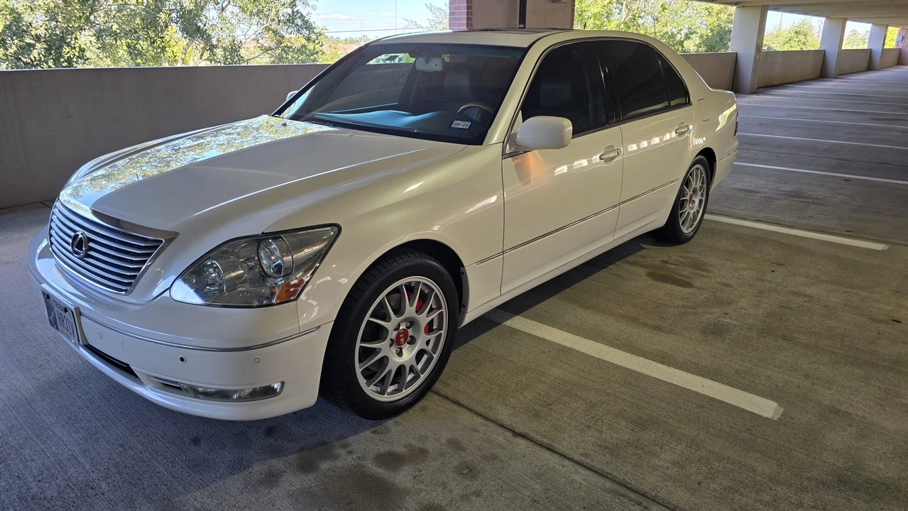 2006 Lexus LS 3rd Gen - Image 23 of 31