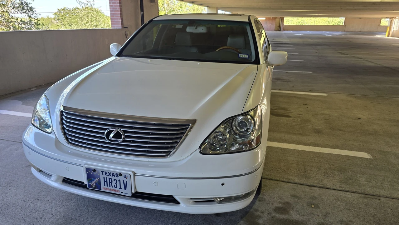2006 Lexus LS 3rd Gen - Image 24 of 31