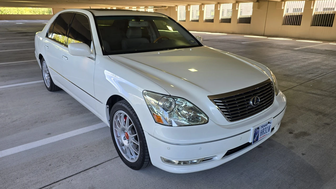 2006 Lexus LS 3rd Gen - Image 26 of 31