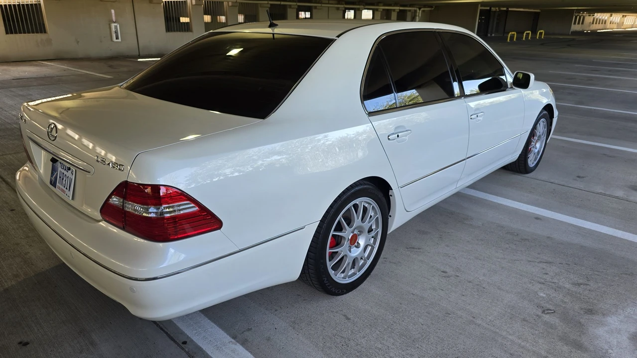 2006 Lexus LS 3rd Gen - Image 29 of 31