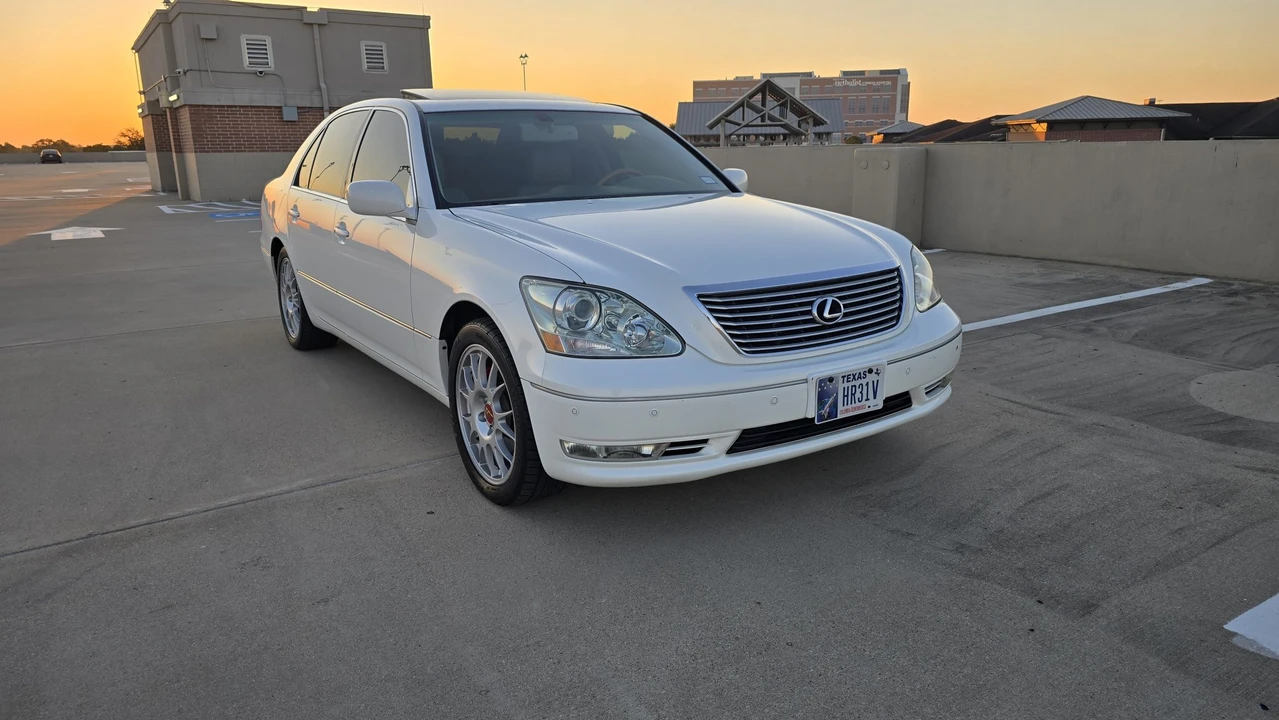 2006 Lexus LS 3rd Gen - Image 5 of 31